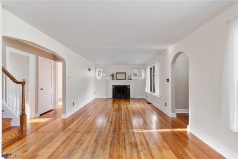 803 Belmont Wooster OH 44691