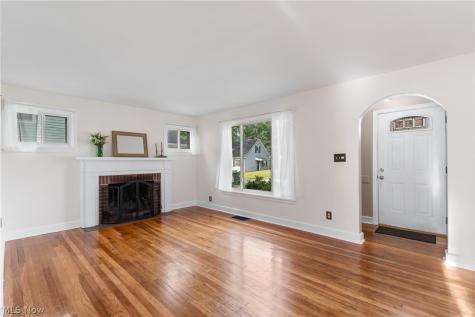 803 Belmont Wooster OH 44691