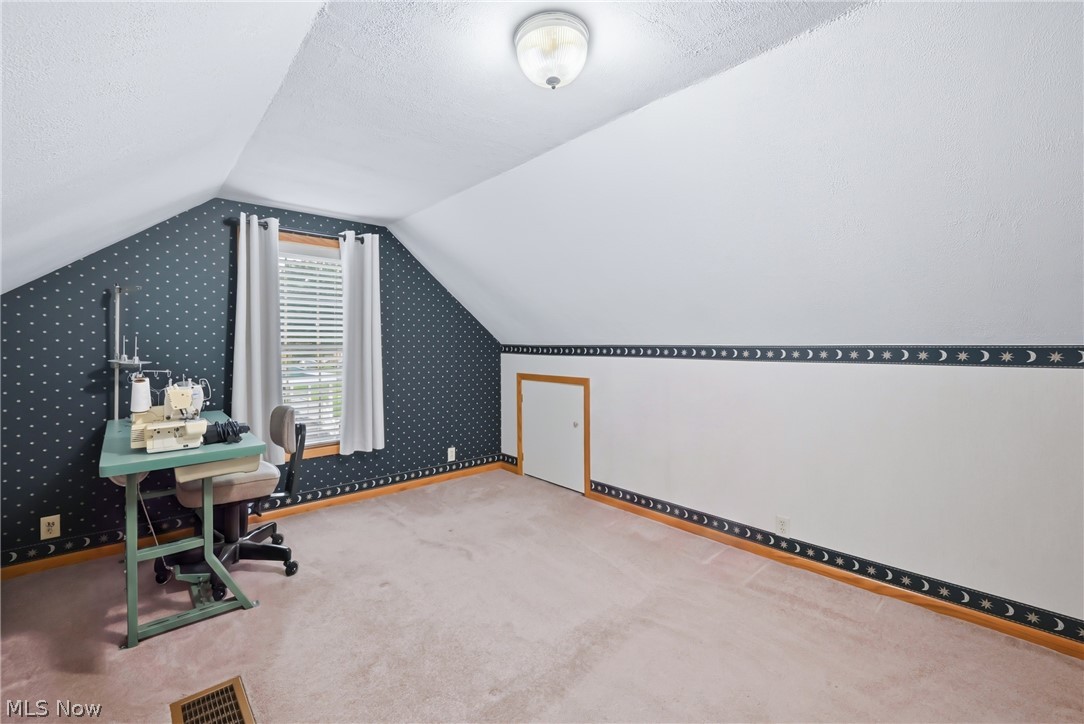 139 Fox Street Hubbard OH 44425