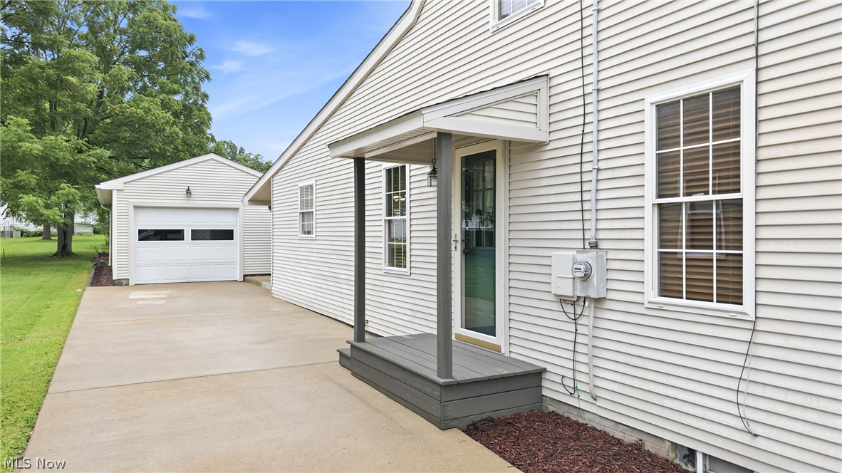 139 Fox Street Hubbard OH 44425