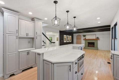 5776 Williamsburg Circle Hudson OH 44236