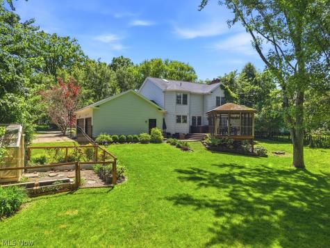 5776 Williamsburg Circle Hudson OH 44236