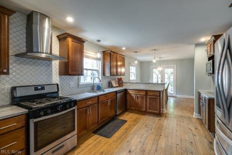 375 Roslyn Avenue Akron OH 44320