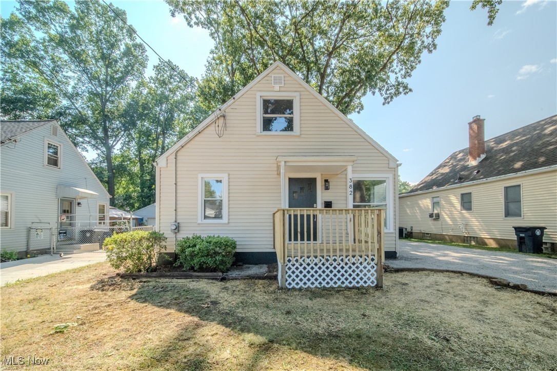 382 Larkin Avenue Akron OH 44305