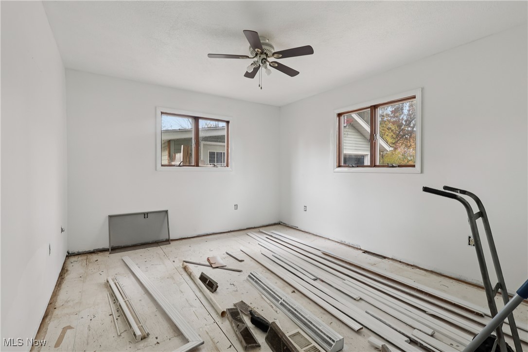 492 E Hopocan Avenue Barberton OH 44203