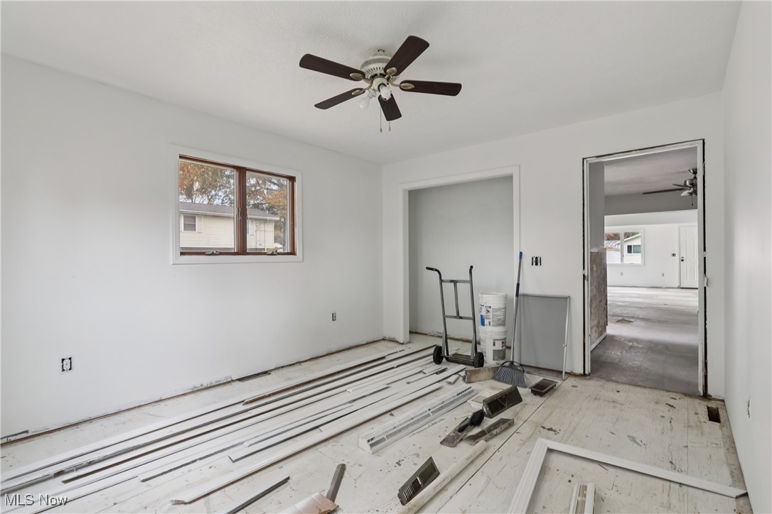 492 E Hopocan Avenue Barberton OH 44203