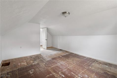492 E Hopocan Avenue Barberton OH 44203