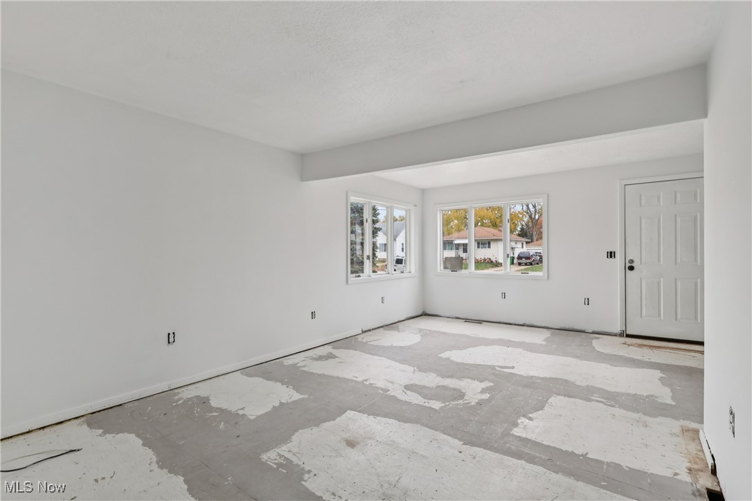 492 E Hopocan Avenue Barberton OH 44203