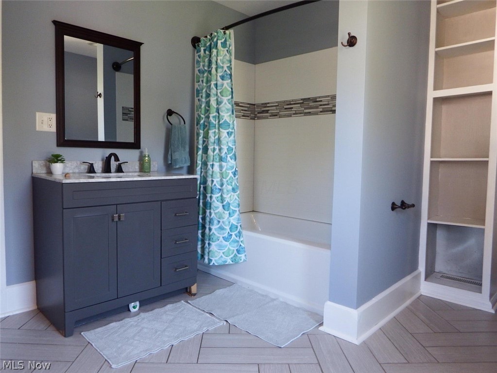 122 Short Street Roseville OH 43777