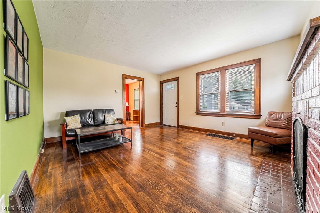 2549 Ogden Avenue Akron OH 44312