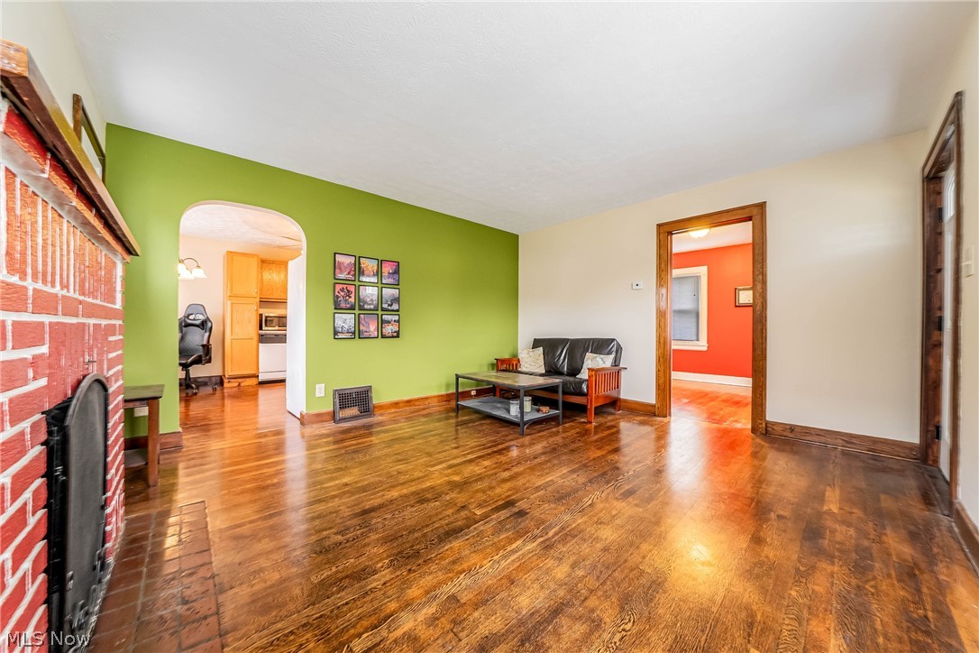 2549 Ogden Avenue Akron OH 44312