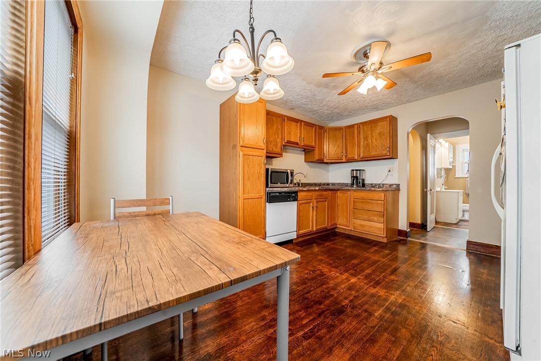 2549 Ogden Avenue Akron OH 44312