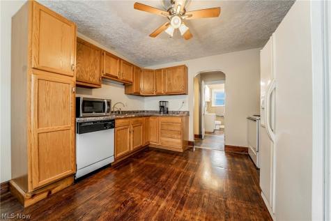 2549 Ogden Avenue Akron OH 44312