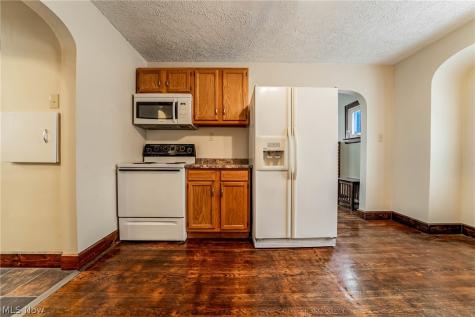 2549 Ogden Avenue Akron OH 44312
