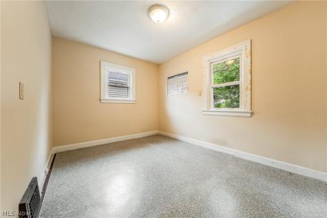 2549 Ogden Avenue Akron OH 44312