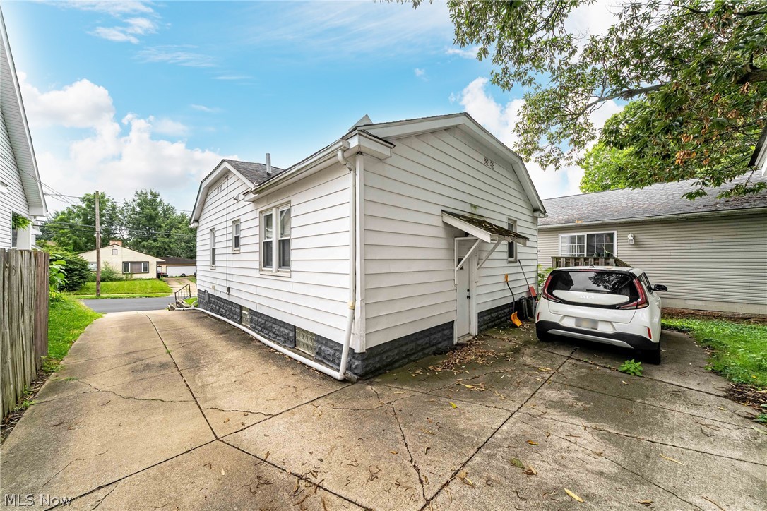 2549 Ogden Avenue Akron OH 44312