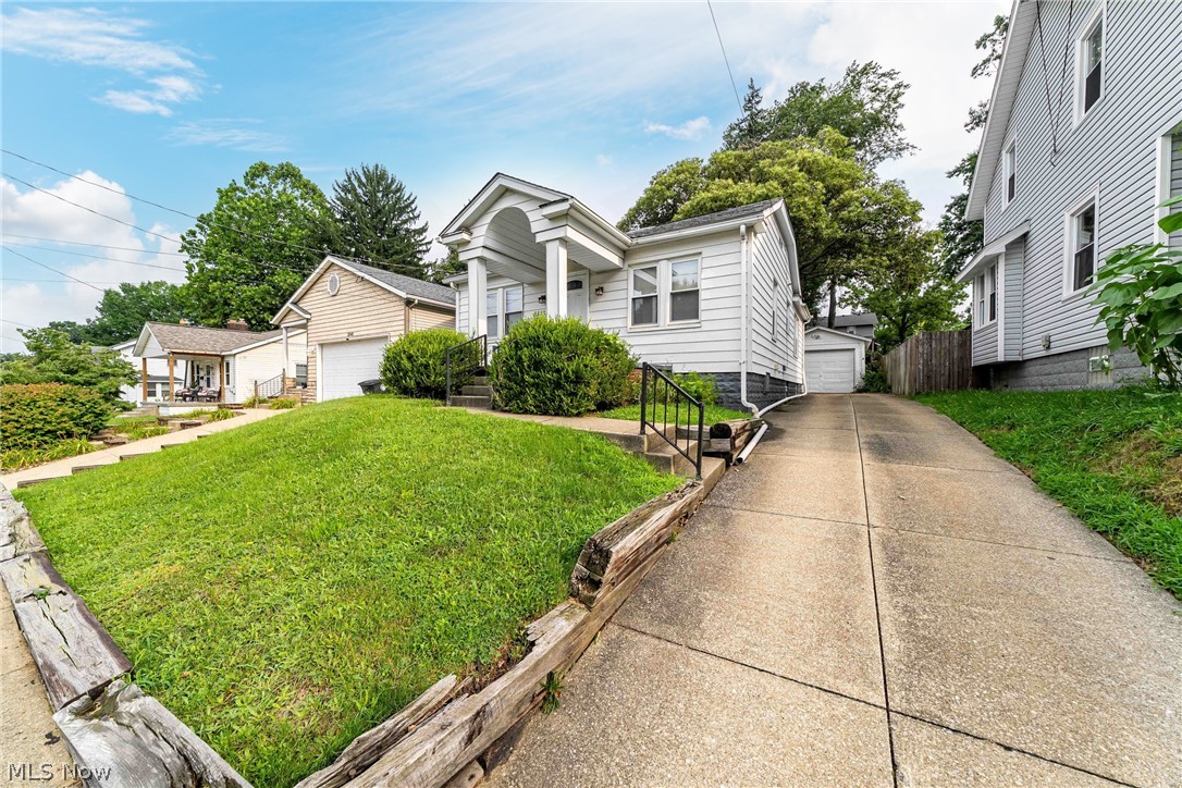 2549 Ogden Avenue Akron OH 44312