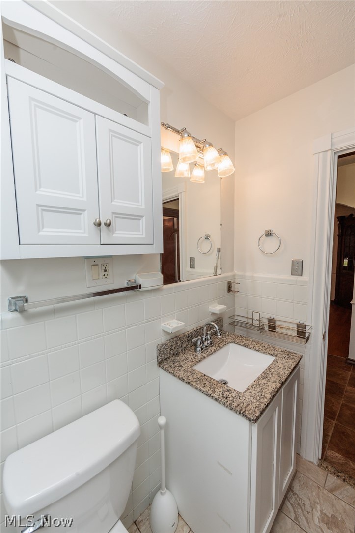 3675 W 165th Street Cleveland OH 44111