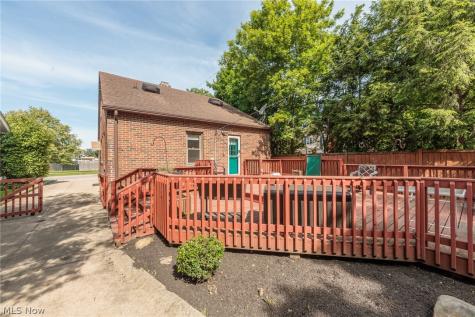 3675 W 165th Street Cleveland OH 44111
