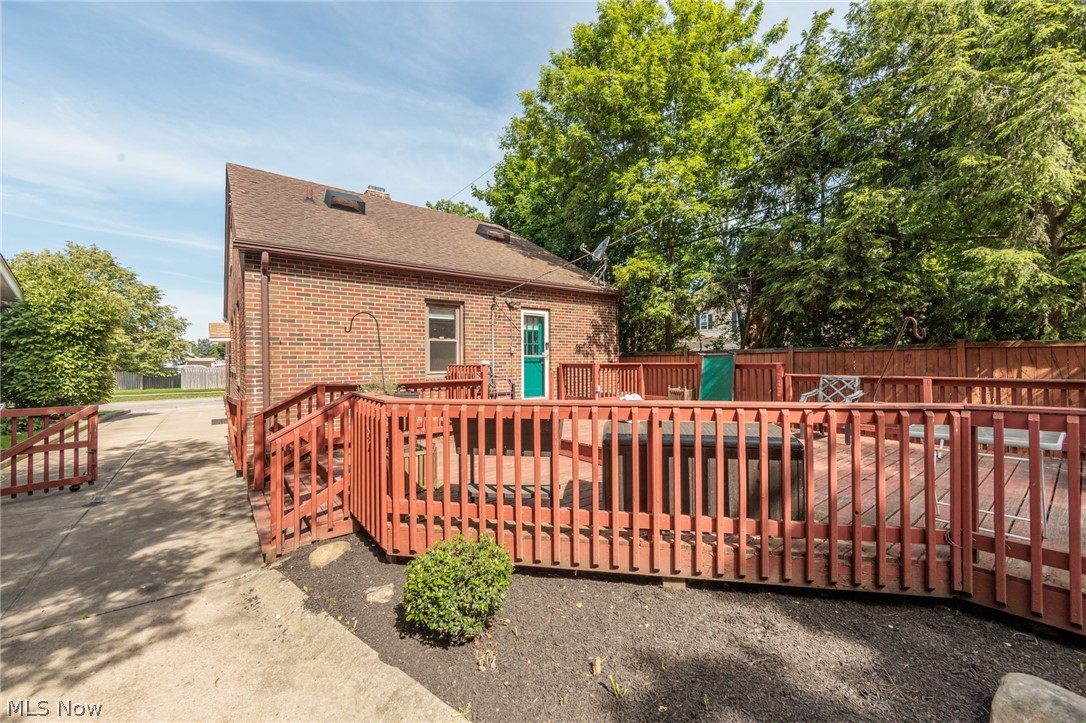 3675 W 165th Street Cleveland OH 44111