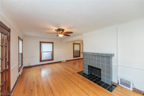 3675 W 165th Street Cleveland OH 44111