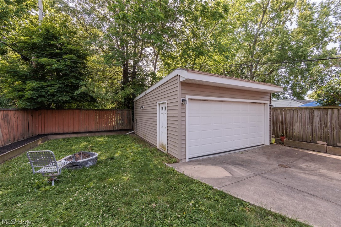 3675 W 165th Street Cleveland OH 44111