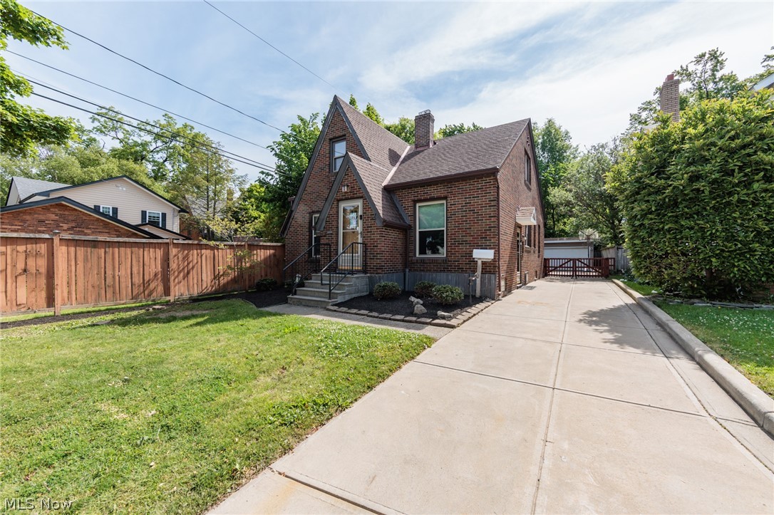 3675 W 165th Street Cleveland OH 44111