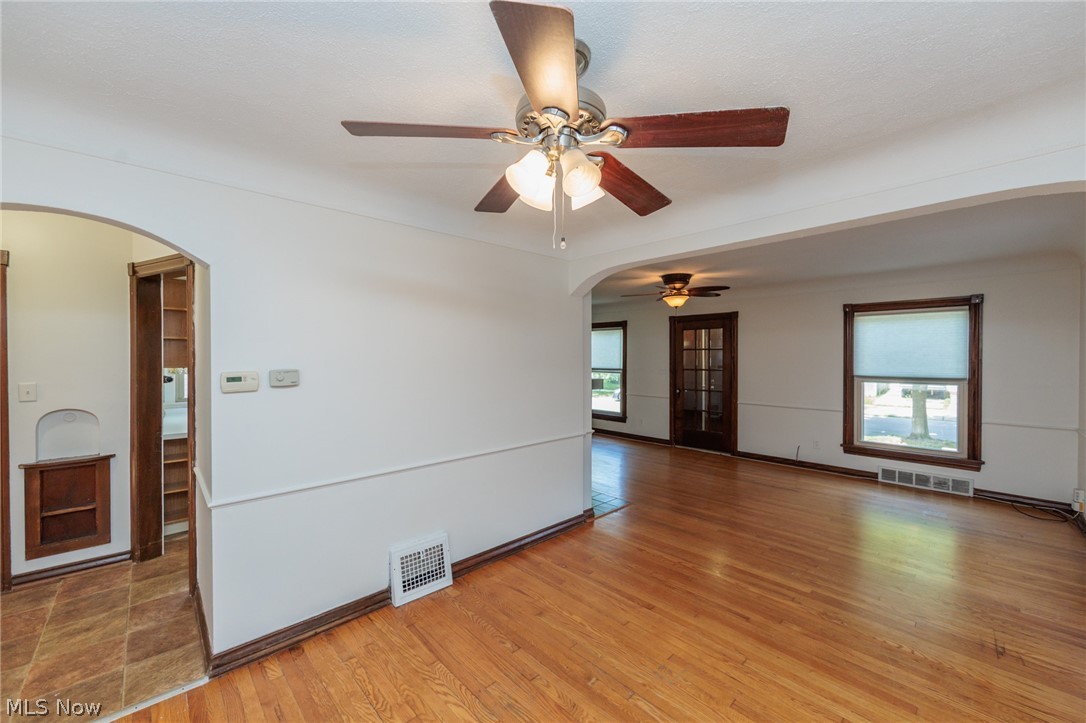 3675 W 165th Street Cleveland OH 44111