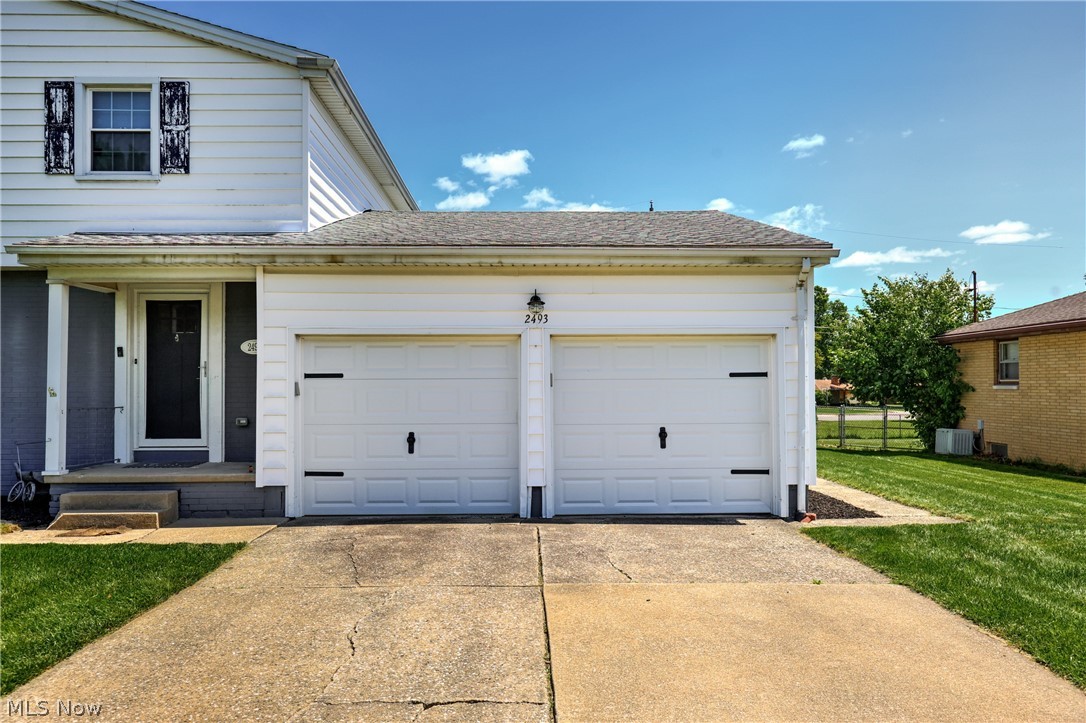2493 Birchwood Drive Austintown OH 44515