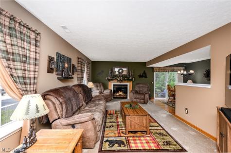 3126 Shelton Court Akron OH 44312
