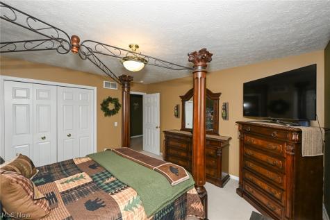 3126 Shelton Court Akron OH 44312