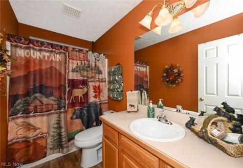 3126 Shelton Court Akron OH 44312