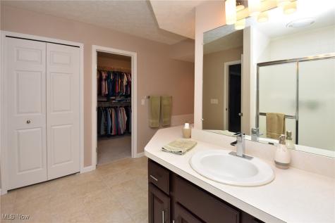 6701 Bretton Ridge Drive North Olmsted OH 44070