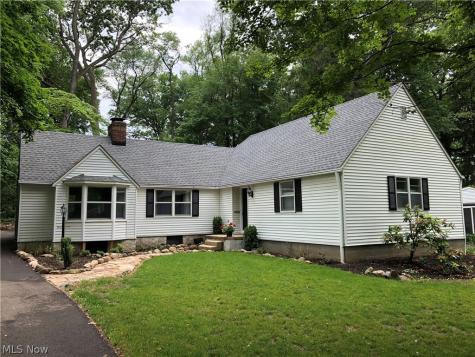 2858 Lakeland Parkway Silver Lake OH 44224