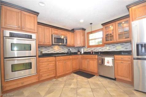 3805 Lake Vista Road Akron OH 44319