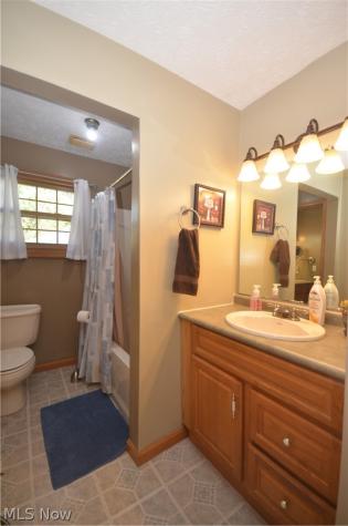 3805 Lake Vista Road Akron OH 44319