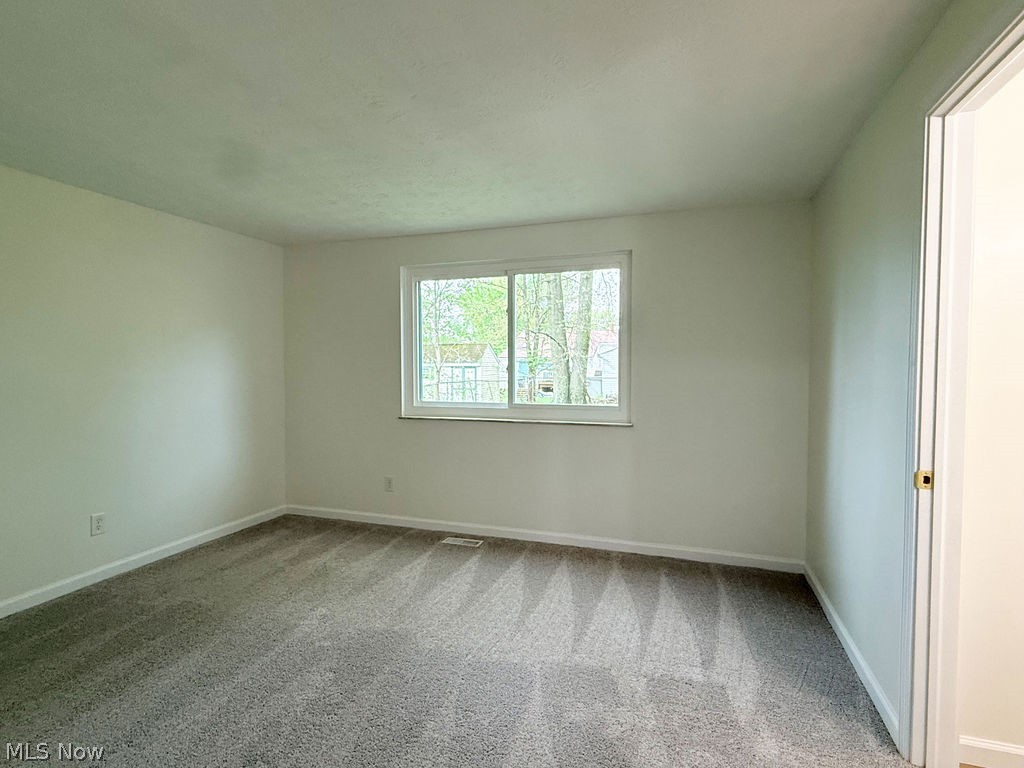 2625 Elm Drive Girard OH 44420