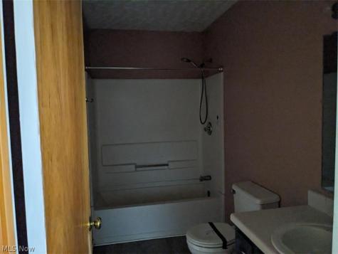 13096 Smith Road Wellington OH 44090