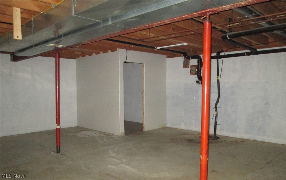13096 Smith Road Wellington OH 44090