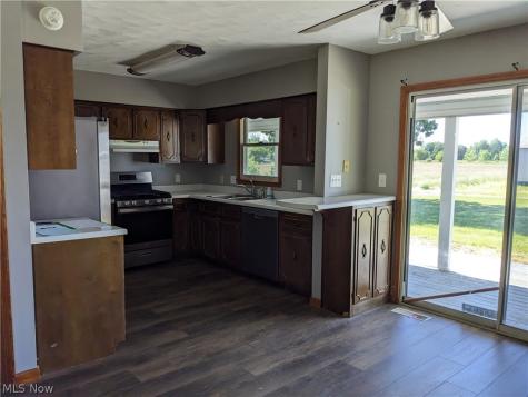 13096 Smith Road Wellington OH 44090