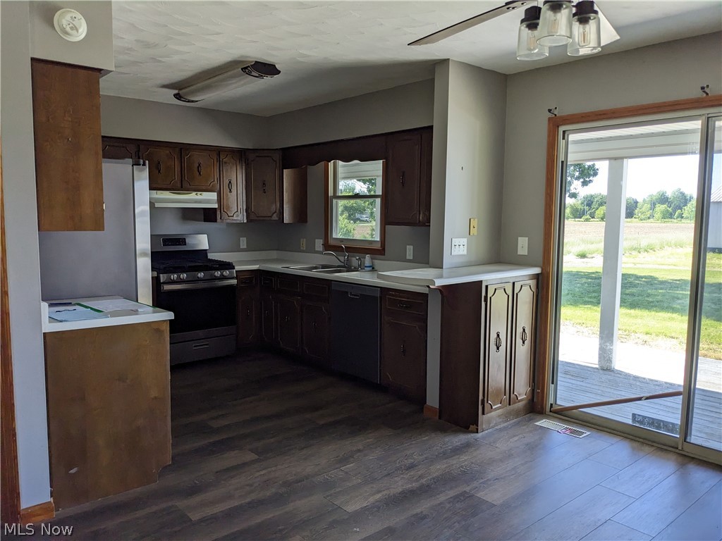 13096 Smith Road Wellington OH 44090