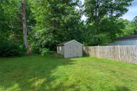 746 E Highland Avenue Ravenna OH 44266