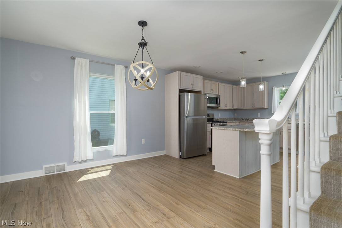 746 E Highland Avenue Ravenna OH 44266