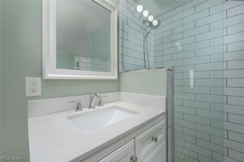 746 E Highland Avenue Ravenna OH 44266