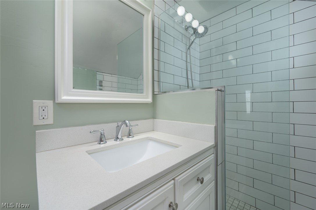 746 E Highland Avenue Ravenna OH 44266