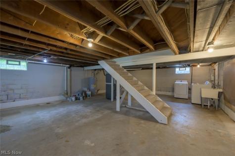 746 E Highland Avenue Ravenna OH 44266