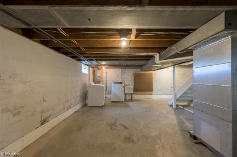 746 E Highland Avenue Ravenna OH 44266