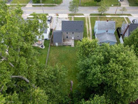 746 E Highland Avenue Ravenna OH 44266