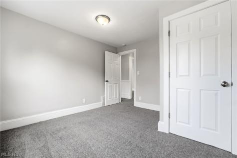 3300 Cedarbrook Road Cleveland Heights OH 44118