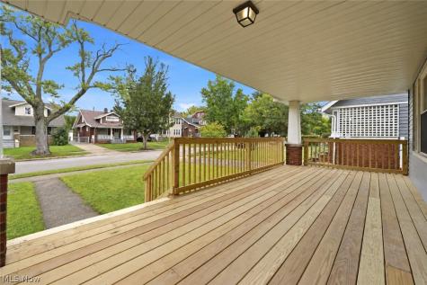 3300 Cedarbrook Road Cleveland Heights OH 44118